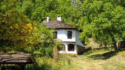 Махала Баба Стана до село Орешак, област Ловеч, България - RILA.WS