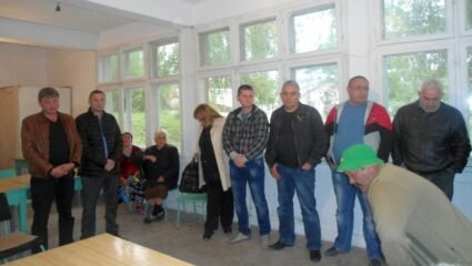 Кандидатът за кмет на Омуртаг Танер Исмаилов се срещна с жители на ...