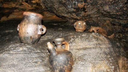 Град Мадан - Снимки: Cave-museum 