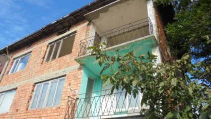 Евтини Мезонет в Балканци от ЧСИ