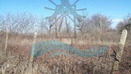 Продавам дворно място с проект за къща в с.Маринка, община Бургас ...