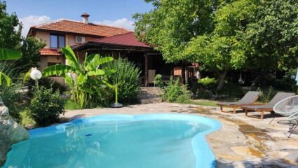 Вила Камен дом - село Ефрем, Община Маджарово