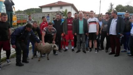 Боян Ботево спечели футболния турнир в Караманци | Община ...