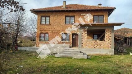 Продава КЪЩА в област Велико Търново, гр. Елена - 140 кв.м / 59000 ...