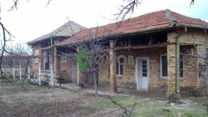 Продава КЪЩА в област Шумен, с. Имренчево - 150 кв.м / 36000 лв ...