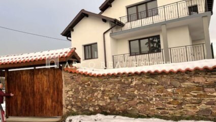 Продава КЪЩА в област София, с. Нови хан - 263 кв.м / 220000 EUR ...