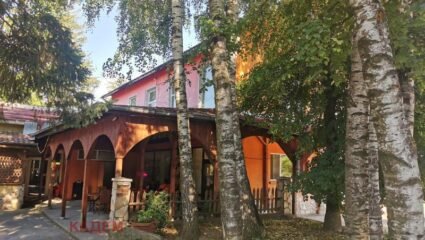 Продава ХОТЕЛ в област Кюстендил, с. Гърляно - 993 кв.м / 205000 ...