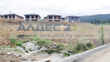 Продава ПАРЦЕЛ в град София, с. Владая - 558 кв.м / 80 EUR на ...