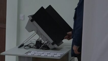 В две секции в община Хитрино машините не работят - Телевизия Шумен