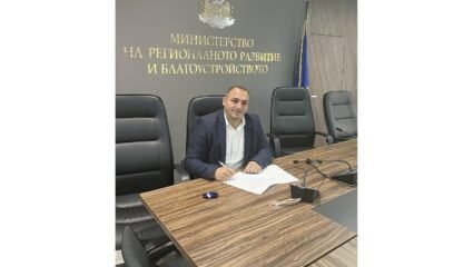 С 2,7 млн. лв. ремонтират път в община Златарица | Янтра ДНЕС live