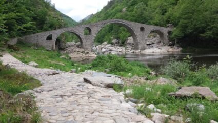 Легендите за Дяволския мост край Ардино - Ахрида - Дестинация Родопи