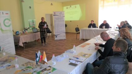 ОИЦ-Добрич представи дейността си пред земеделски производители в ...