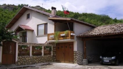 Къща за гости Станю Делиолувата къща - село Могила, Община Каспичан