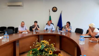 Областният управител поиска тясно работно взаимодействие между ВиК ...