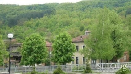 село Дълбок Дол Област Ловеч, Община Троян | Selo.BG