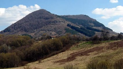 с.Велковци - Град Брезник