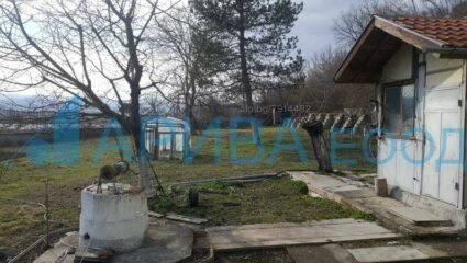 Къща до р. Арда в Долно Черковище, община Стамболово, област ...