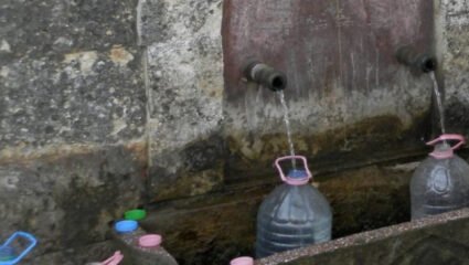 50 населени места в област Търговище са на воден режим от години ...