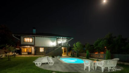 Къща за гости Български рай - село Червенковци, Община Елена