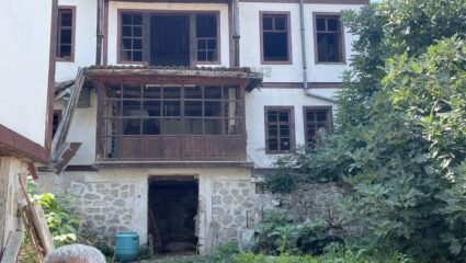 продавам къща село Устина, община Родопи, област Пловдив Триетажна ...