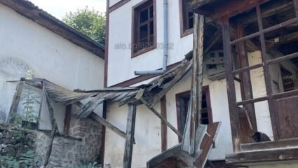 продавам къща село Устина, община Родопи, област Пловдив Триетажна ...