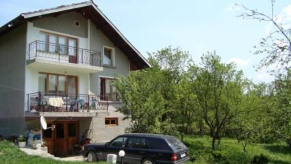 Вила Тодорови - село Кметовци, Община Габрово