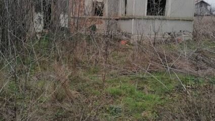 Продава се стара къща с голям двор в с. Паскалево, обл. Добрич за ...