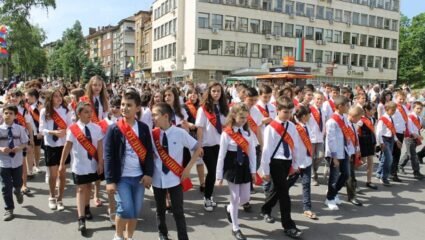 С празнични програми всички населени места в област Габрово ...