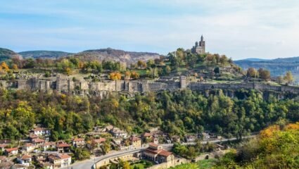 Екскурзия до Велико Търново, Ивановските скални църкви ...
