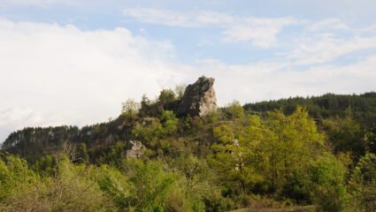 Илкая или Вятърният камък, с. Воденичарско - Ахрида - Дестинация ...