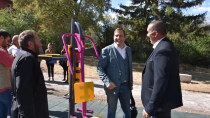 Един различен Фолклорен фестивал “За пояс” в село Петърч – Община ...