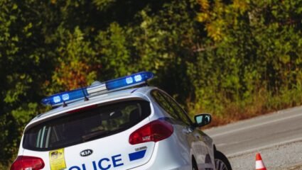 40-годишен без книжка подкара нерегистриран автомобил в село ...