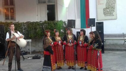 Достоен лекар получи златен плакет на община Баните