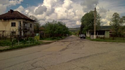 Село Ягодово - Снимки: Централният площад