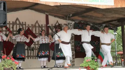 Етнофестивал „Дунав и Тимок ни свързват“ и събор в Капитановци ...