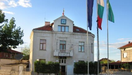 Кметове и председатели на общинските съвети в село Добрич | Село ...