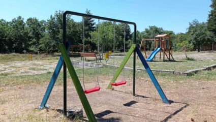 Георги Георгиев: Обещахме и изпълнихме! Нови детски люлки в село ...