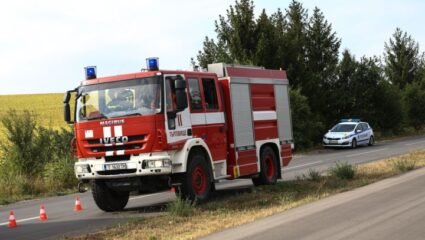 Трафопост горя в асфалтовата база край село Лиляк – Новини Търговище