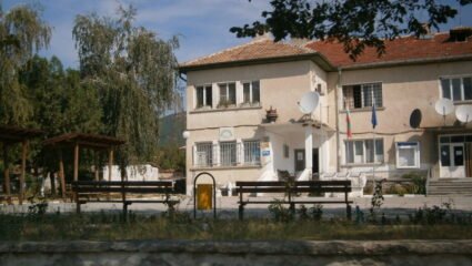 Търсим овощна градина или нива в село Конаре, община Гурково ...