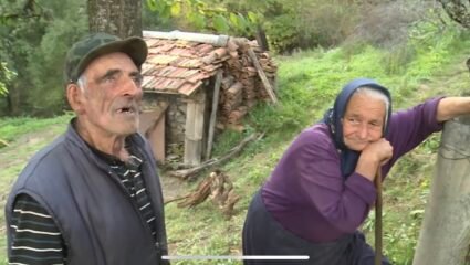 Репортаж! Баба Мария и дядо Иван от село Клепало общ. Струмяни ...