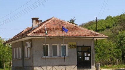 Без цензура: ЗЕМЯ НА МОИТЕ ДЕДИ...