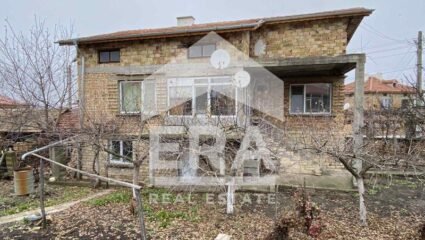 Къщи, вили в с. Хитрино - Обяви на изгодни цени! — Bazar.bg