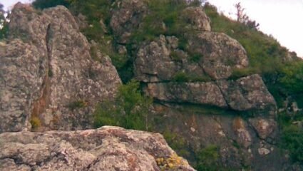 село Враня стена - Земен