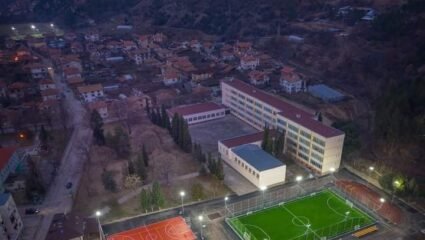 4 новоизградени спортни площадки и облагородяване на паркова зона ...