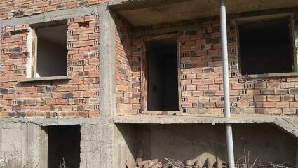 Продавам къща с двор - 3000 кв.м. в село Мърчево, община ...