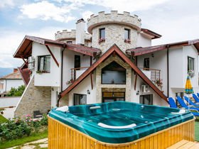 Villas, Guest Houses, and Rentals near village Garmen