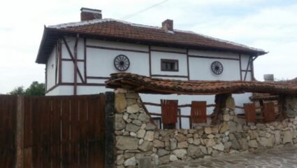 Къща за гости Бай Петко - къщи за гости село Любен