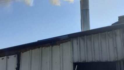 Екоинспекцията провери сигнал за неприятна миризма и черен дим от ...