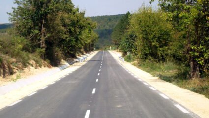 Завърши ремонтът на 19 км от път в област Добрич