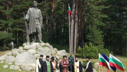 В Попови ливади отбелязаха 116 години от Илинденско ...